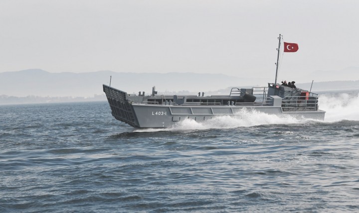 LCVP - 16 Landing Craft Vehicle Personnel